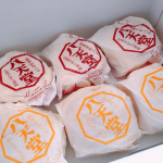 八天道さんのフローズンクリームパン。普通のクリームパンよりはふわふわしており軽く食べれました😋子供達も気に入り、次の日もクリームパン出してー！と言っていました👦🏻💛#八天堂 #hattendo&hellip;のInstagram画像