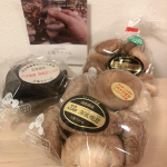 東京都八丈島産の無農薬・無添加の健康しいたけ・生きくらげが届きました💕﻿﻿東京都八丈島の健康な環境でしいたけ栽培を行う大竜ファームの大沢さん✨﻿大竜ファームは国産の樹木を使用した安全な菌床&hellip;のInstagram画像