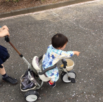 初、三輪車。ノリノリだね。  #三輪車 #3月3日は三輪車の日 #アイデス#三輪車 #3月3日は三輪車の日 #アイデス #monipla #ides_fanのInstagram画像