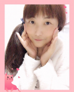 ニキビ跡や顔の赤み、敏感肌 などで悩む方の肌をケアしながら予防していく、やさしいなめらかなテクスチャーの薬用クリームを使ってみました❣️.ハリのあるつるんとした肌へと導いてくれるというのも&hellip;のInstagram画像