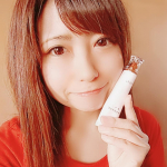 ハクアージュを使い始めて1週間は経過したぞ~(◍ &acute;꒳` ◍)*&bull;.とにかく伸びが良いしベタつかないし使いやすいどすな~😂❤️♪なんとなーーーく目の下のシミも薄くなってきたような？？？まだ&hellip;のInstagram画像