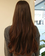髪の毛15cm以上切ってきた💇﻿色も変えたー！﻿﻿ 「上半身髪の毛じゃないですか～(笑)」﻿ってこないだ誰かに言われたからバッサリ😛﻿﻿切った髪は#ヘアドネーション へ💝﻿（3&hellip;のInstagram画像