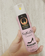 これからの季節、タイツや長い靴下を履かなくなってくるとなりやすい靴擦れ💦そんなときに助かる、靴擦れを予防してくれる✨かかとガード✨肌に直接スプレーすると、特殊な皮膜を形成し、靴擦れしないように&hellip;のInstagram画像