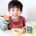 これ、ホント美味しいんだよね～😍💕 .クリーミーカスタードバニラヨーグルト‼️ .初めて口にしたとき、この世にこんな美味しいヨーグルトがあったのかと衝撃を受けたのを覚えています・・・😂&hellip;のInstagram画像