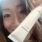ハクアーーージュ♪美白クリーム実践中成果ありそうな予感がするシミ、クスミに効くので試してます。どんなぬパックしてもくすみが絶えないわ、た、ししかしちょっと透明感出た気分期待&hellip;のInstagram画像