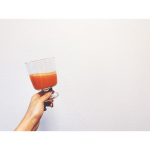 最近とどいたすてきなもの。人参ジュース。無添加。この色見てください♡きれいな人参オレンジ！究極の人参ジュース♡甘くてとろとろでめちゃくちゃおいしい。人参&hellip;のInstagram画像