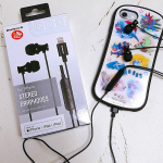 オウルテック様のLightningコネクタに接続できる有線イヤホン『OWL-EPLT01』です普段は便利とワイヤレスイヤホンを使用している息子くんでも音ゲーをする時は別！ワイヤレス&hellip;のInstagram画像