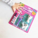 カラフルmyペット ブラシでおせわセットbyドリームブロッサム可愛い猫ちゃんにお絵かきして自分のオリジナル猫ちゃんに変身🎶😺 お人形にペンで描くことなんて今まで許されたことなかった&hellip;のInstagram画像