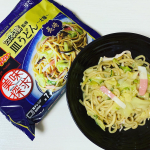 なべやき屋キンレイ様よりお水がいらない四海樓監修 皿うどん　をお試しさせていただきました！本格的な味がレンジでチンするだけで手軽に食べられちゃう！お水もお鍋もいらないから、忙しい日にも助かりま&hellip;のInstagram画像