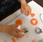 #小森樹脂 #ドーム型弁当箱 #ドームランチボックス #monipla #komorijushi_fanお弁当持って公園へピクニック(^^)息子とお弁当づくり(^^)このお弁当箱は食洗機でも洗えて&hellip;のInstagram画像