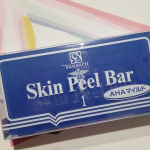前から洗顔は美容皮膚科とかで売ってるスキンピールバーティートゥリー(赤色のやつ)使ってたんだけど、今回企業様から同じスキンピールバーシリーズのAHA(青色のやつ)をいただきました😭😭😭😭💞．．&hellip;のInstagram画像