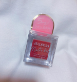 ...コスメ.デ.ボーテ　サマよりジェラキスマルチバームをいただきました☺️🌷.これひとつ５役ものポイントメイクが出来るらしくえりは無難にチークに使ってみました◡̈&hearts;︎&hellip;のInstagram画像