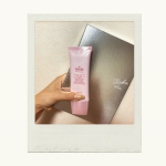 シズカホットクレイ✔️✔️ W洗顔不要のクレンジング🙋🏼&zwj;♀️ホットタイプだからじんわり温かいのが気持ちいい🤤肌を温めて角質層を柔らかくしてくれるから毛穴汚れも一緒に落としてくれる😊👍🏽 マツ&hellip;のInstagram画像