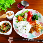 朝ごはん&hearts;お友だちに頂いた真っ赤なフルーツトマト。トマト専門農家さんの完熟採りたてで、めっちゃ甘くて味が濃く美味しい。食べる輸血も言われる#スーパーフード #北海道赤ビーツ&hellip;のInstagram画像