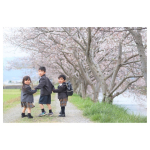 .保育園・幼稚園準備その①（その②があるかは気分次第）..とにかく名前書き✏..困ったのはお洋服～！..書くとこなかったり、あったとしても、書きたくない&hellip;のInstagram画像