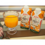 昨日はばぁばのお家の屋上でバーベキューをしました😌⤴️ずっと引きこもっていたので、子供達は屋上で走り回って楽しそうでした🎵😁 お天気も良くて暑かったのでみんなでみかんジュースを😍🍹準備している&hellip;のInstagram画像