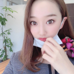 😷*こんな時期ですが、仕事はあるので(在宅キボンヌ)毎日コロナウイルス予防対策。*化粧崩れが気になったので、ミストをget。肌に密着して、マスクにも化粧が付きにくい👏🏻*&hellip;のInstagram画像