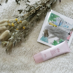 シズカホットクレイ𓂃٭...シズカホットクレイをいただきました☺︎肌が温かくなってつっぱらないのに汚れがしっかり落ちてるのがわかるクレンジング💕肌のトーンもあがった感じがし&hellip;のInstagram画像