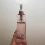 #JITANNO #monipla #cure_fan ダブル洗顔不要は助かる！アイメイクもするっと落ちるし、洗い上がりもすっきり！最初はドロっとした印象だけど、メイクによくな&hellip;のInstagram画像