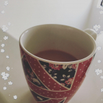 末端冷え性の私にとって手放せないチャイ☺︎ スパイス香る飲みやすいチャイで温活中！ちな、このチャイ3枚目の佐藤薬品のやつなんだけど、美味しすぎて感動🥺これは、乳酸菌入りだし、体にいい感じ♡&hellip;のInstagram画像