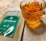 おうち時間。癒しのティータイムには・日本茶製法オーガニック生葉（ナマハ）ルイボスティー・・生葉（ナマハ）ルイボスティーは、蒸気を使うことであえて発酵を止める、日本の&hellip;のInstagram画像