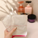 1日1パック💆&zwj;♀️﻿今日は素肌畑(@suhadabatake_official )のシートマスク﻿エステ専売品だったパックが一般でも購入できるようになったので試してみました！﻿﻿マス&hellip;のInstagram画像