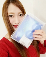 2019年新登場の『炭酸パック プルリ』使ってみました😊✨**こちらは高濃度炭酸&times;ナノ化成分で圧倒的な保湿力を与え、うるおいあふれるクリアな肌を目指す女性のために開発された炭酸ジェルパック&hellip;のInstagram画像