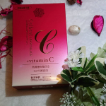 使用する直前に２つを混ぜ合わせて美容液を作るので新鮮！ めっちゃ浸透力が良くてぐんぐん肌に吸い込まれていく感じが気持ちいい！浸透し過ぎて１ヶ月分もなさそうです(笑)でも&hellip;のInstagram画像