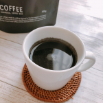 チャコールコーヒーダイエット @c_coffee_official ☕️いつも飲んでいるコーヒーをチャコールコーヒーに置き換えるだけ！・ブラジル産のコーヒーパウダーに、国産の赤松炭&hellip;のInstagram画像