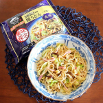 GWらしいので（全然実感ないけど！）ちょこっと夜更かし🌛こどもを寝かしつけた後小腹がすいたのでお夜食を😋今回の一皿はキンレイ お水がいらない 四海樓監修 皿うどん💕レンチンで簡単に&hellip;のInstagram画像