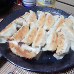 モニタファンブログで当選したマッスル餃子を食べてみましたっ.+*:ﾟ+｡.☆━&sub;(^o^&cap;)普段は味の素の餃子を食べる事が多いですが、マッスル餃子は脂分が少なくヘルシーなのにしっかりした味がついて&hellip;のInstagram画像