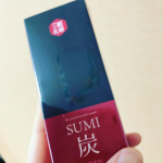 毛穴のお手入れ。小鼻のざらつきがなくなって、ニキビもできにくくなりました。#三粧化研 #sanshokaken #サンショー毛穴クリーンジェル #炭 #脂性 #ニキビ予防 #monipla #&hellip;のInstagram画像