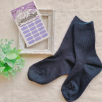 🌸﻿﻿𓂃黒いソックスも怖くない🧦𓂃﻿﻿𓇼ソックスラベル𓇼﻿﻿息子が4月から制服を着るようになり、﻿毎日ネイビーのソックスを履くように名付けに﻿頭を悩ませていたんやけど.&hellip;のInstagram画像