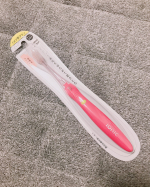 .イオン歯ブラシ𓂃 𓈒𓏸毛が柔らかくて磨きやすい🥺この歯ブラシ、水だけで磨ける優れもの！背面の黒い部分滑り止めかな、思ったら黒い部分に手が触れることでイオンが発生するみたい&hellip;のInstagram画像