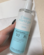 今無くてゎ困るバンドジェル。買うと高いし全然売ってないし。困るなーって思ってたらなんと！！！ホリカホリカハンドクリーンジェルビッグサイズ自宅用を一足先で当選しちゃいました💓子供&hellip;のInstagram画像