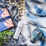 ひとつ前の動画でやってる筋膜リリースをする時は、エステシモのウェルサートリーンセラムを塗ってからメディキュットの骨盤スパッツを履いてます😁⠀⠀このセラムを塗って末端から中心部に向けてマッサージ&hellip;のInstagram画像