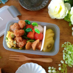 #弁当 #お弁当 #おかず #ピクニック #お出かけ #唐揚げ #ポテト #ミニトマト #キウイ #はっぱのピック #ランチ#ランチボックス#高校生 #中学生 #小盛さん #中盛さん #&hellip;のInstagram画像