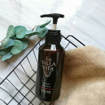 ・La ViLLA ViTAリ・ヘアシャンプー.髪本来の生きる力を引き出すシャンプー。.今、話題のエイジングケア成分「ヘマチン」を濃厚に配合しているそう。.ヘマチンは髪&hellip;のInstagram画像