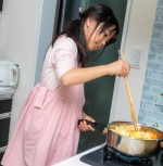 お料理楽しいな✨✨✨お母さんみたいに頼もしいです^ - ^#マルトモのかつおぶし #お野菜まる #monipla #marutomo_fanのInstagram画像