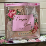 _この可愛いパッケージ😍中身は何でしょう🔍💕 なんと、クール便で届いたの！！とても贅沢💕💕天然成分のみでできたこだわりの#クレンジングバームスキンケアにはこだわりのある私！✨全て#&hellip;のInstagram画像