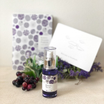 🍇オーガニック化粧品Sorabudo🍇﻿﻿ソラブドウの美容液を、使ってみました♪﻿﻿まず、ボトルや商品説明の冊子デザインが北欧っぽくって好き、インテリアにもなりそうな美容液です😊﻿&hellip;のInstagram画像