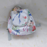 &hearts; オリジナル 缶バッジ マグネット &hearts;みんなのバッジ様のモニターに当選しまして、姉妹の写真で缶バッジ・マグネット作成しました☺🎀✨ .アプリを使って簡単に作成できて、丸、四角、ハート&hellip;のInstagram画像