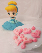 ....初挑戦の.メレンゲクッキー✨..大好きな❤️型も作りました(*&acute;艸｀*)..なかなか.自分がイメージする❤️の形にするのは難しくて.大きさも形もバラバラ&hellip;のInstagram画像