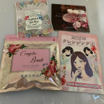 冷凍クレンジングとのことで、クール便で届きました。保管も冷凍庫に入れておくと言う初めてのクレンジングです。使う分だけ一包出して、手のひらでよーく温めてから使うと言う物。早速、メイク落と&hellip;のInstagram画像