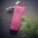 ．．ノースリーブも思いっきり楽しみたい‼️．フランス発！ボタニカル引き締め成分配合✨゜+.――゜+.――゜+.――゜+.――゜+.――゜+.――エステグランデ Ｆブレイククリー&hellip;のInstagram画像