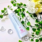 キレイShopNEWコントロールジェルME親子で使える塗るだけムダ毛ケア。7歳になり、ムダ毛が気になりだした長女。でも、剃ったり脱毛したりはまだ早い気がして、、 そこでたどり着いた&hellip;のInstagram画像