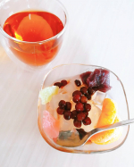 昨日今日とムシムシ暑すぎる。。冬生まれにとっては辛い季節が訪れます☀️😵💦 せめての涼を。冷凍ミカン美味しかった💕#monmarche #野菜をMOTTO #野菜をもっと #スープ #&hellip;のInstagram画像