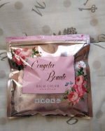 🐧冷凍コスメなんて初めて&hellip;😻💖🐧本来、解凍後に使用するんだけど、最近は気温が高くて顔も火照ってるから、半解凍にしてみたり、解凍される前に使ってみたり、色々試してます☺️💕🐧&hellip;のInstagram画像