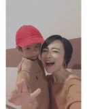 ニコッと笑いました