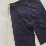 ニッセンのガードル履く前は緩いのかな？だと思ったのですが、履いてみるとピタッとおへその上から引き締め。お尻を皮脂あげてくれて、骨盤周りをクロスのラインが姿勢をサポートしてくれて歩いてる時に楽で&hellip;のInstagram画像